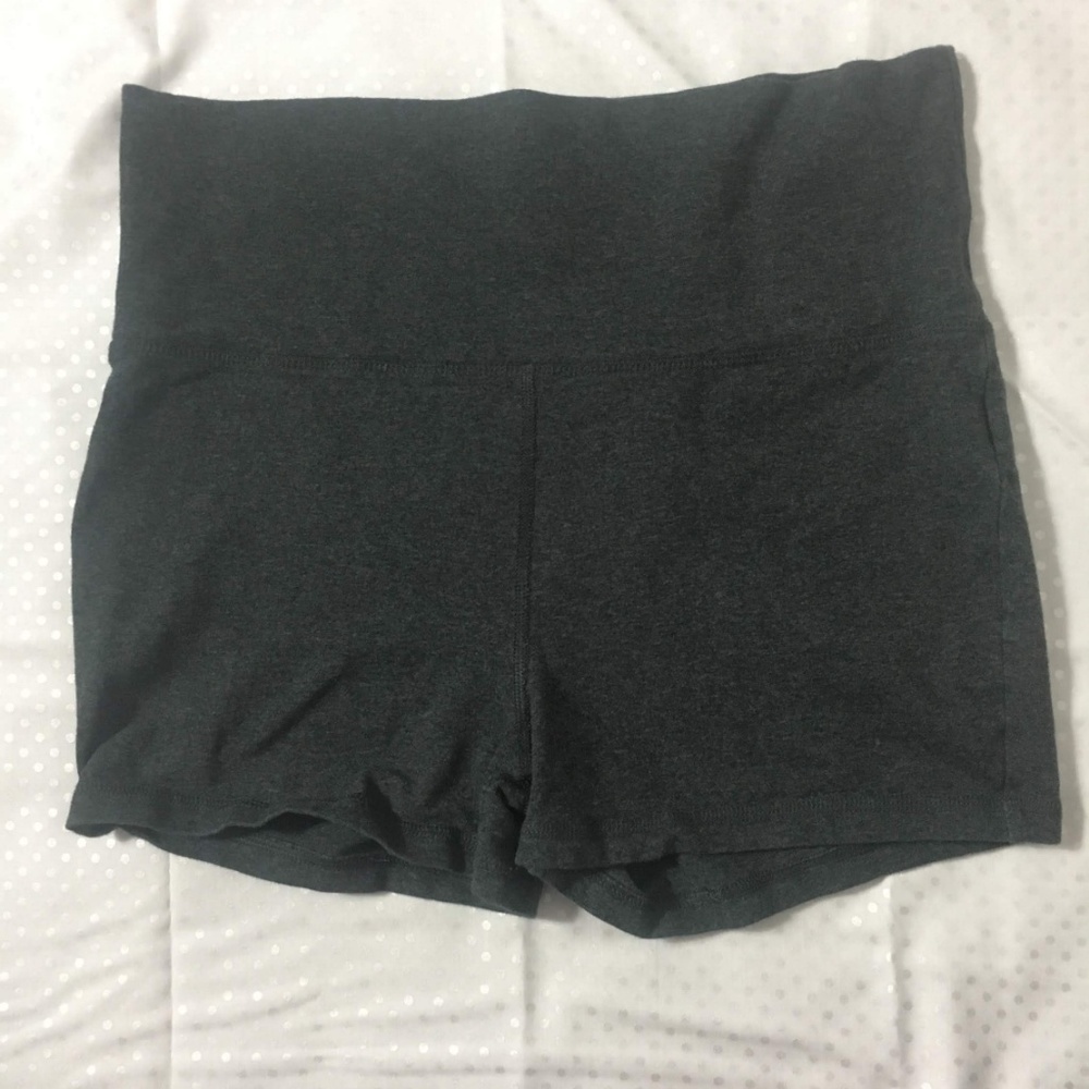 Forever 21 gym work out shorts size L